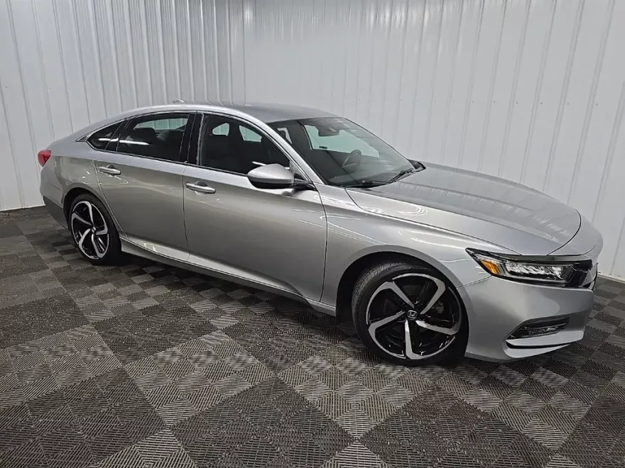 2019 Honda Accord Sport photo 1
