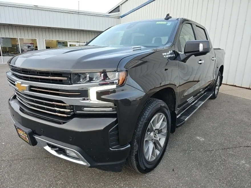 2022 Chevrolet Silverado 1500 High Country photo 1