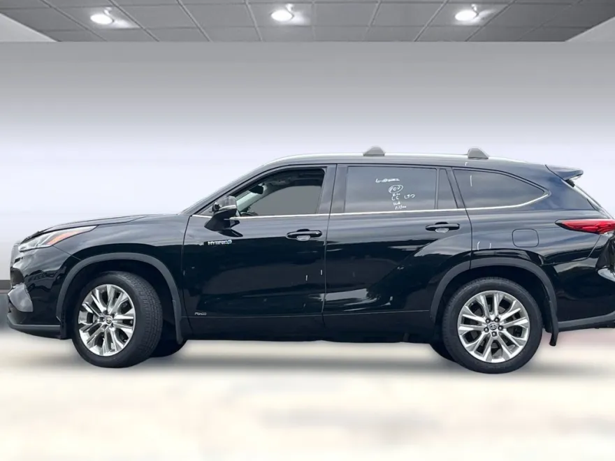 2021 Toyota Highlander Hybrid Limited photo 1