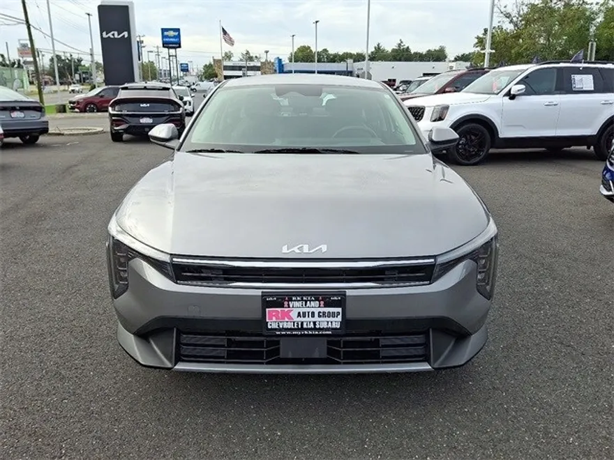 2025 Kia K4 EX photo 1