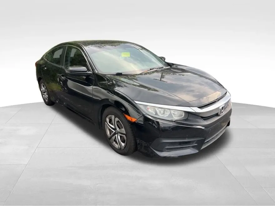 2018 Honda Civic LX photo 1