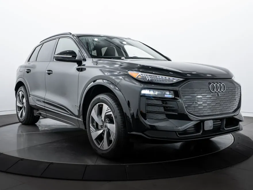 2025 Audi Q6 E-tron Premium Plus photo 1