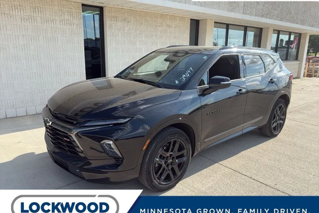 2023 Chevrolet Blazer RS photo 1