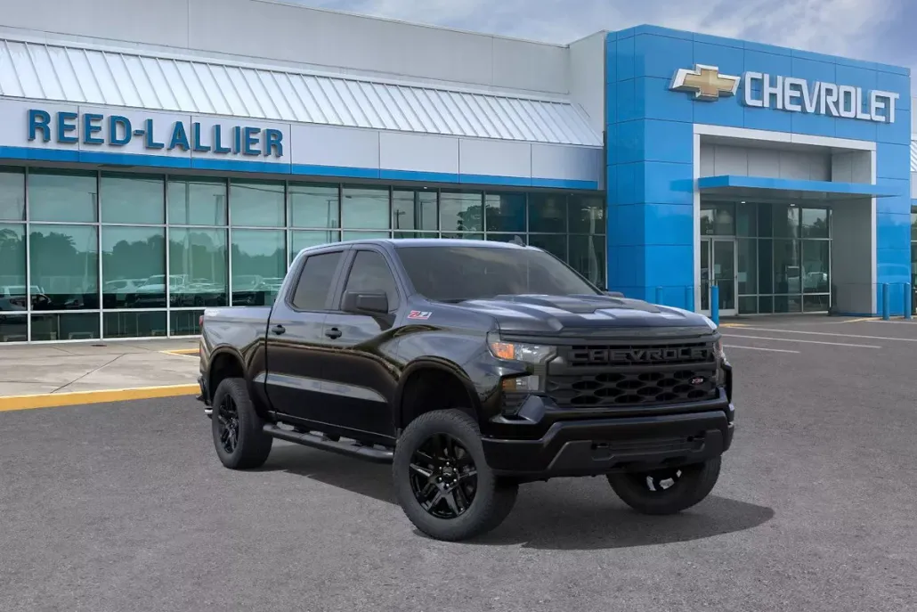 2026 Chevrolet Silverado Custom Trail Boss photo 1