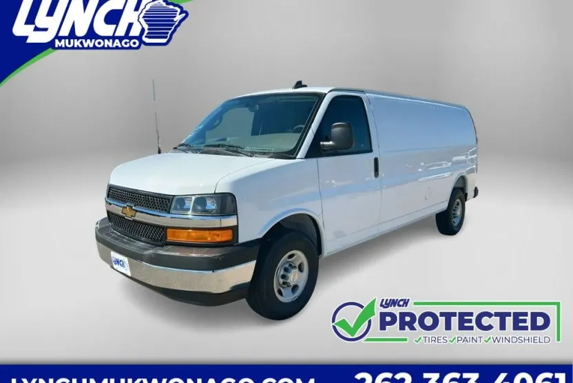 2025 Chevrolet Express Cargo 3500 photo 1