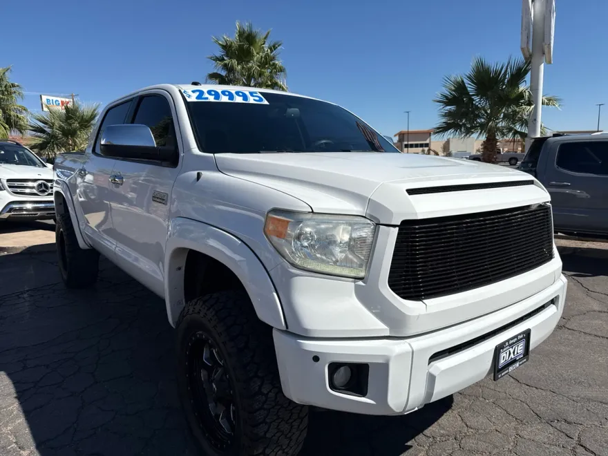 2016 Toyota Tundra Platinum CrewMax photo 1