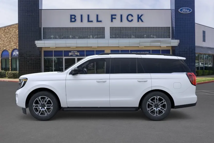2025 Ford Expedition photo 1
