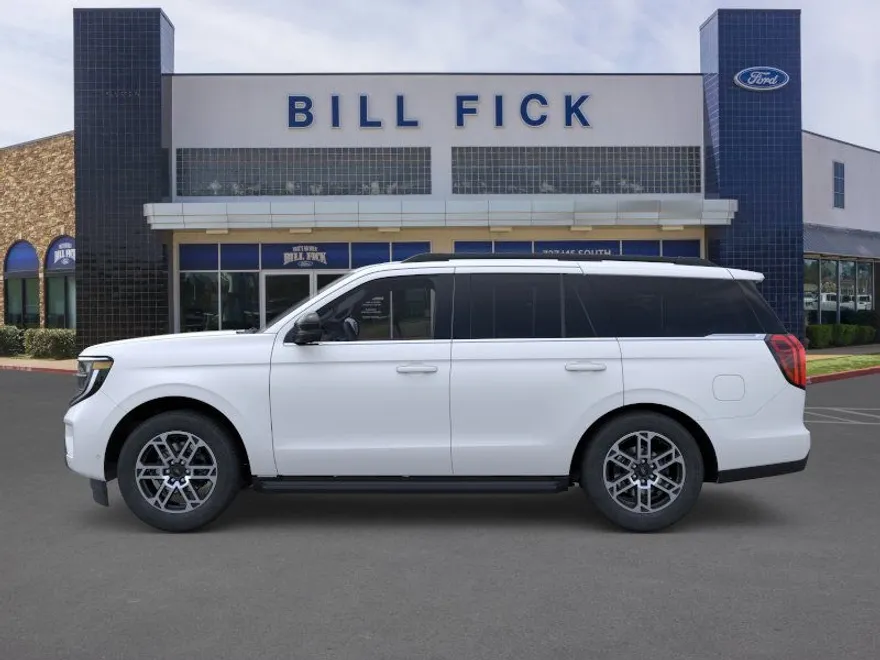 2025 Ford Expedition photo 1