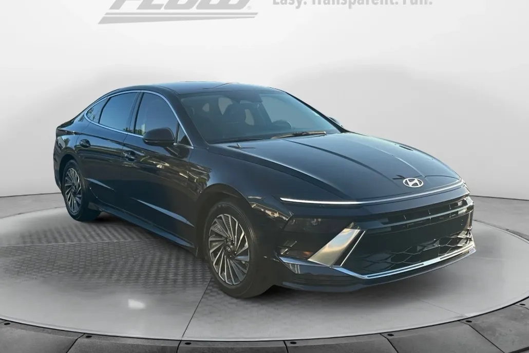 2024 Hyundai Sonata Hybrid SEL photo 1