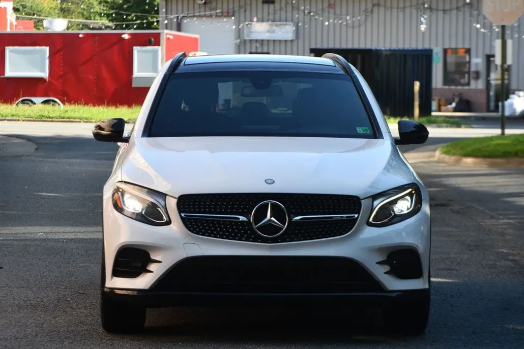 2017 Mercedes Benz GLC AMG 43 4MATIC photo 1