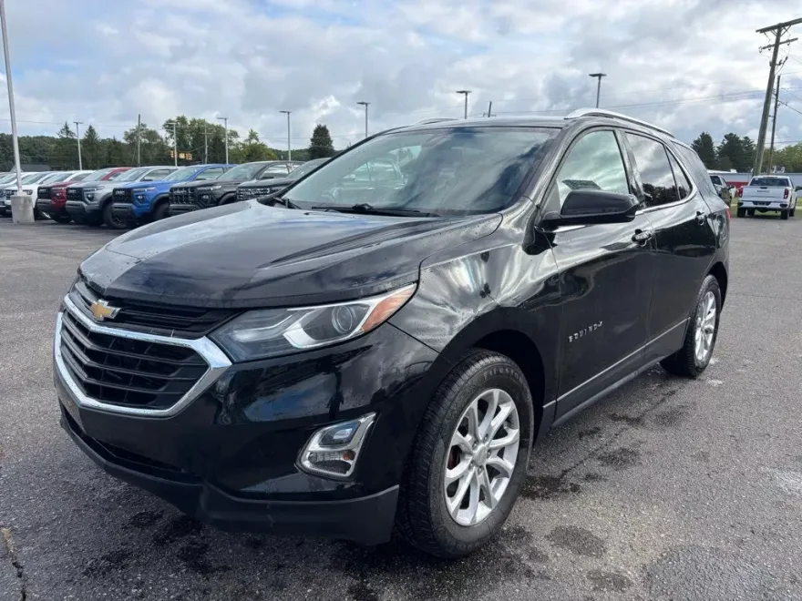 2019 Chevrolet Equinox LT photo 1