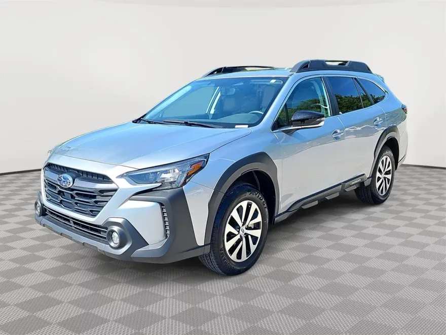2025 Subaru Outback Premium photo 1