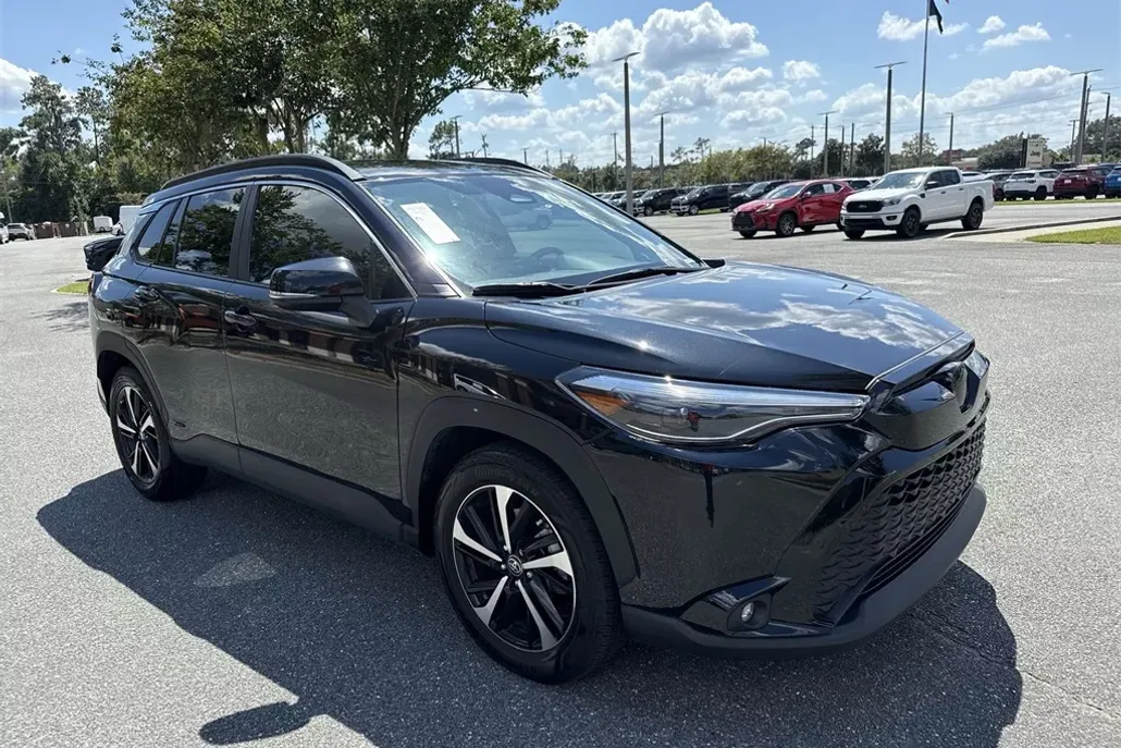 2023 Toyota Corolla Hybrid XSE photo 1