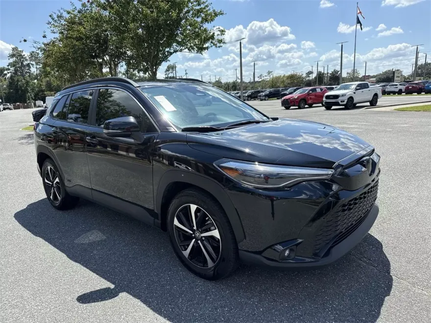2023 Toyota Corolla Hybrid XSE photo 1