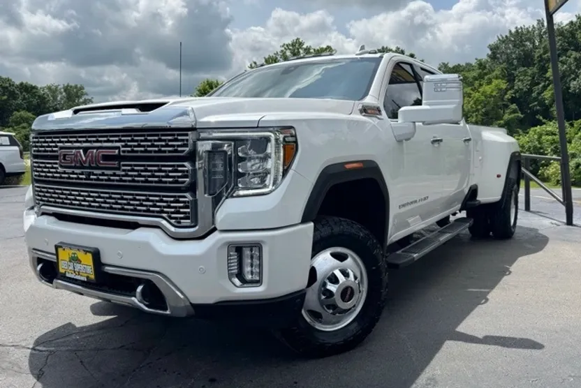 2022 Gmc Sierra HD Denali photo 1