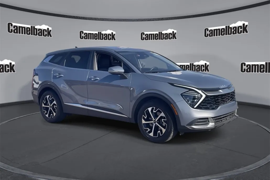2024 Kia Sportage EX photo 1