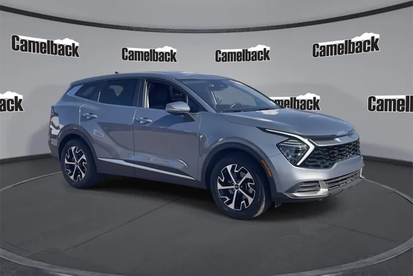 2024 Kia Sportage EX photo 1