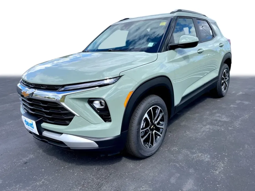 2026 Chevrolet Trailblazer LT photo 1