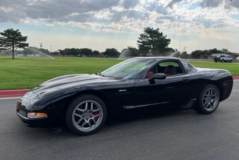 2003 Chevrolet Corvette Z06 photo 1