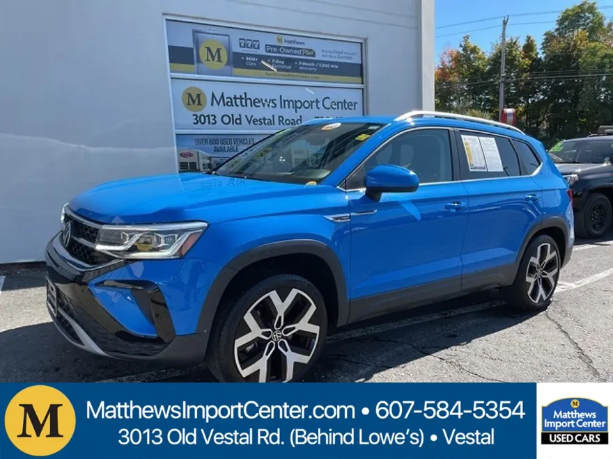 2022 Volkswagen Taos SEL photo 1
