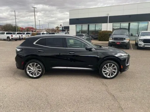 2025 Buick Envision Avenir photo 4