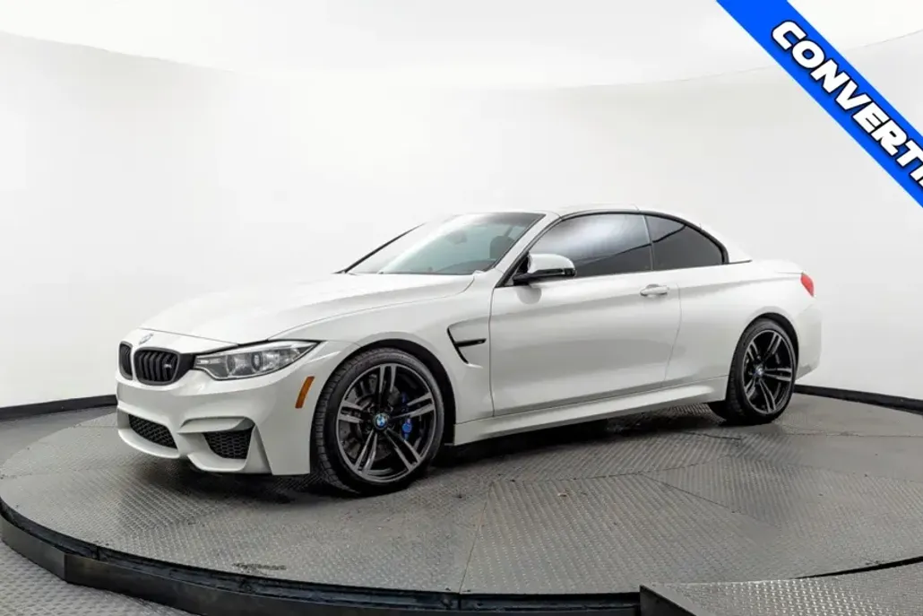 2015 Bmw M4 Convertible photo 1