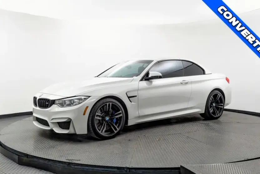 2015 Bmw M4 Convertible photo 1