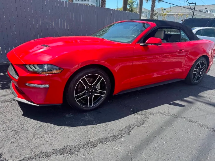 2018 Ford Mustang EcoBoost Premium photo 1