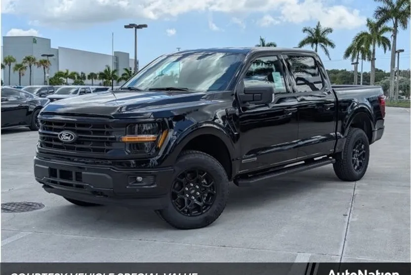 2025 Ford F-150 XLT photo 1