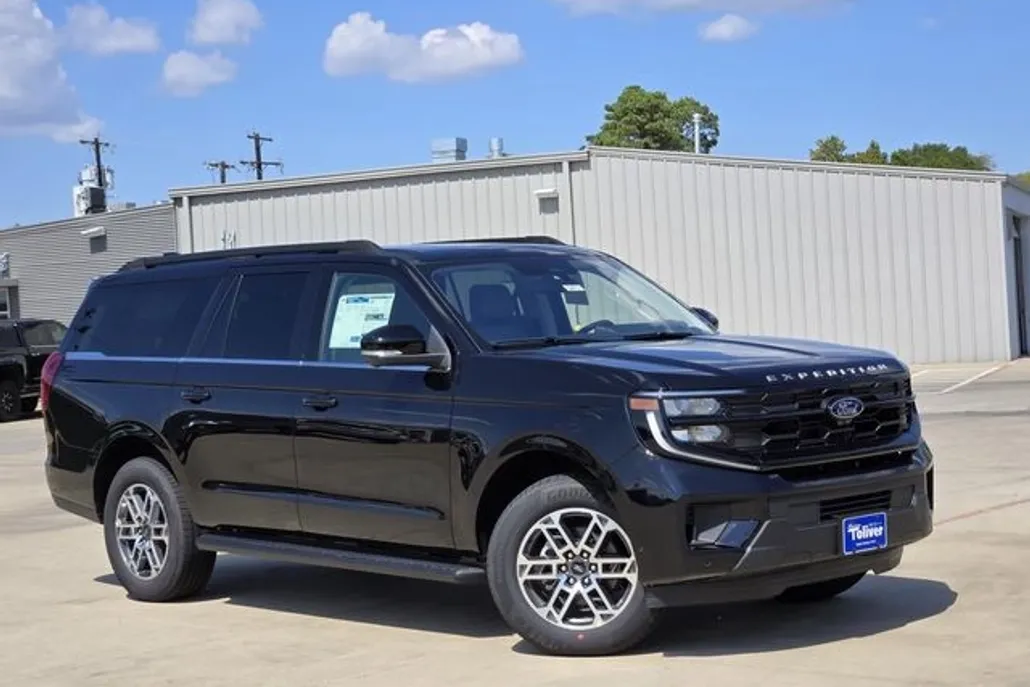 2025 Ford Expedition MAX photo 1