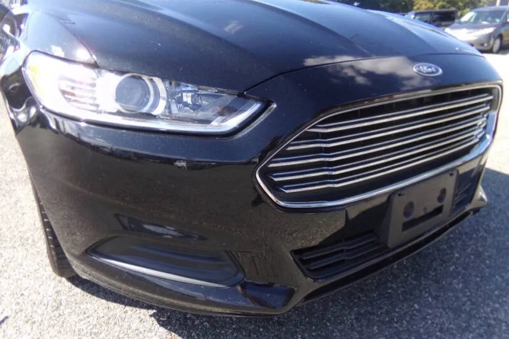 2013 Ford Fusion SE photo 1