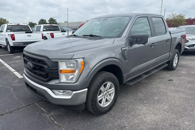 2022 Ford F-150 XL photo 1