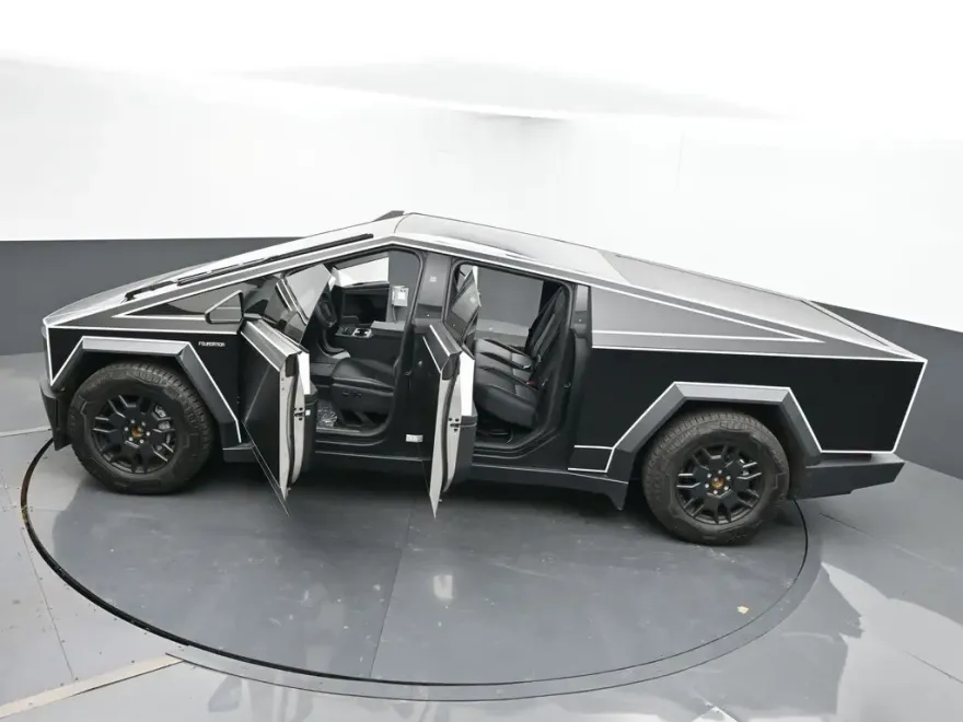 2024 Tesla Cybertruck Cyberbeast photo 50