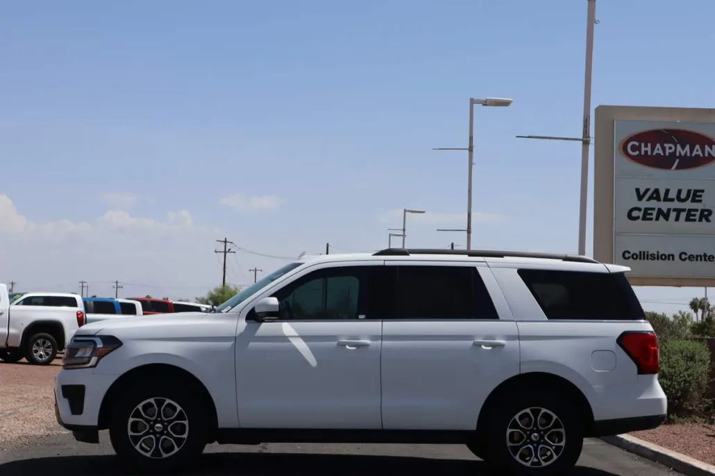 2024 Ford Expedition XLT photo 1