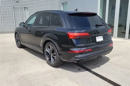 2025 Audi Q7 Premium Plus photo 3