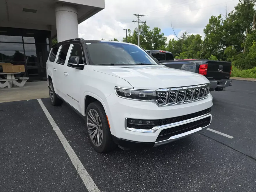 2024 Jeep Grand Wagoneer L III photo 1