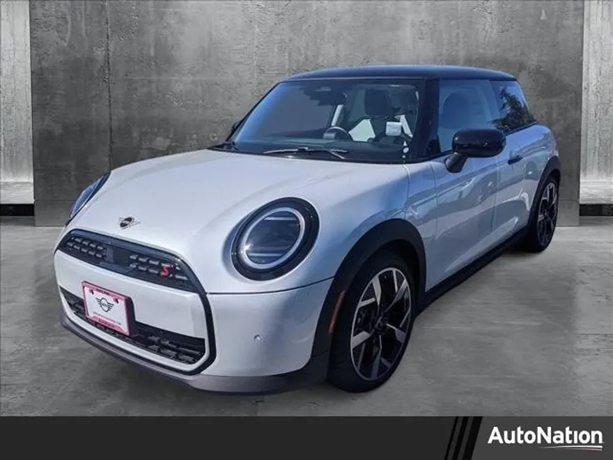 2025 Mini Cooper Signature photo 1