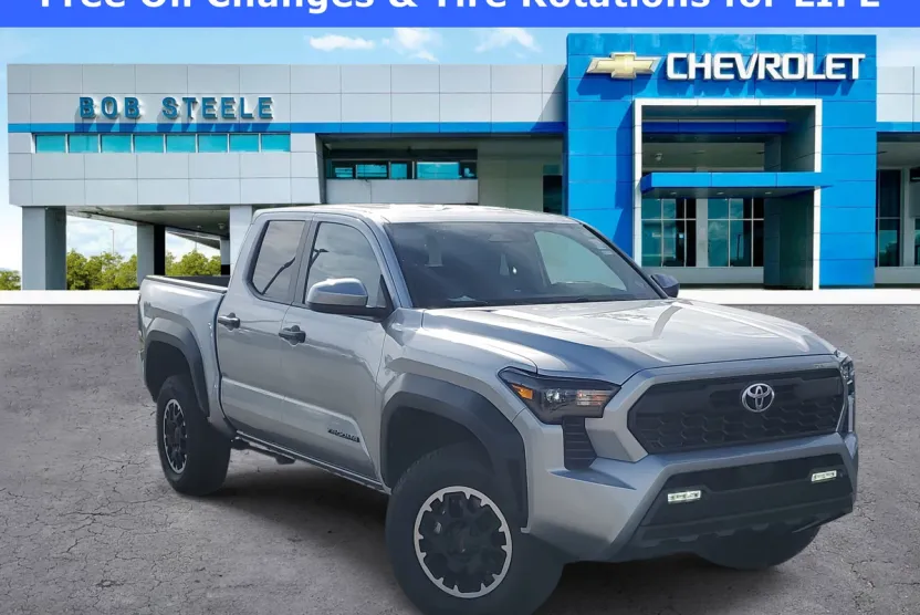 2024 Toyota Tacoma photo 1