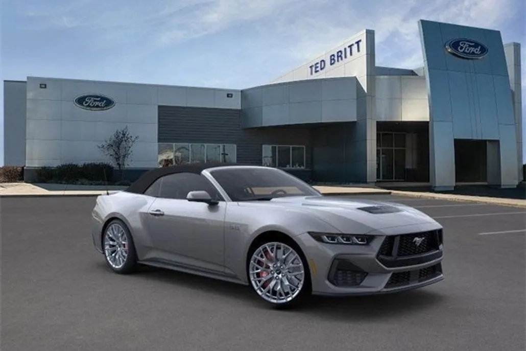 2025 Ford Mustang GT Premium photo 1