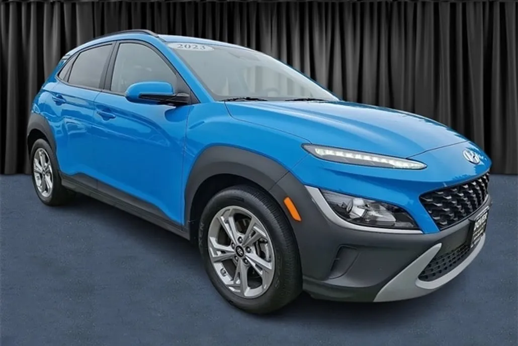 2023 Hyundai Kona SEL photo 1