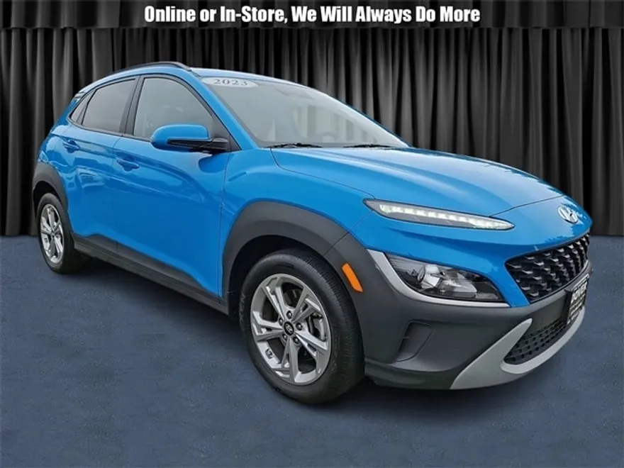 2023 Hyundai Kona SEL photo 1