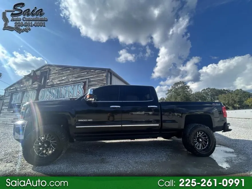 2015 Chevrolet Silverado 2500HD LTZ photo 1