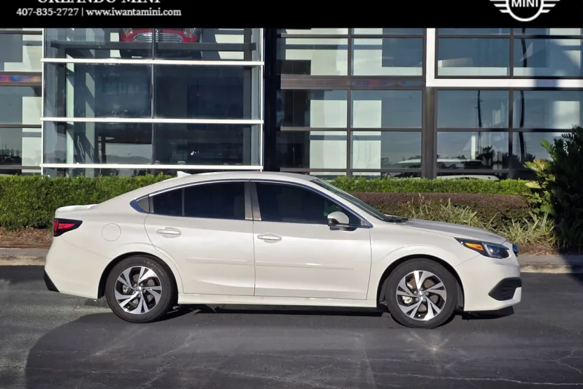 2022 Subaru Legacy Premium photo 1
