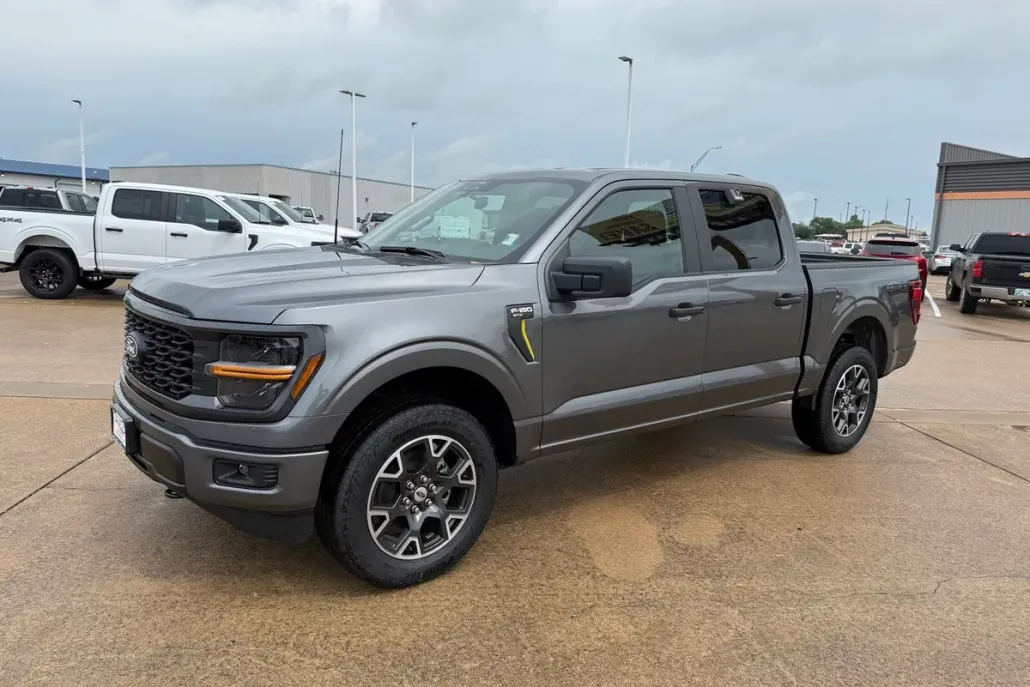 2025 Ford F-150 STX photo 1