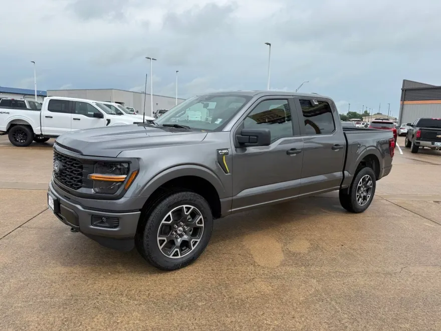 2025 Ford F-150 STX photo 1