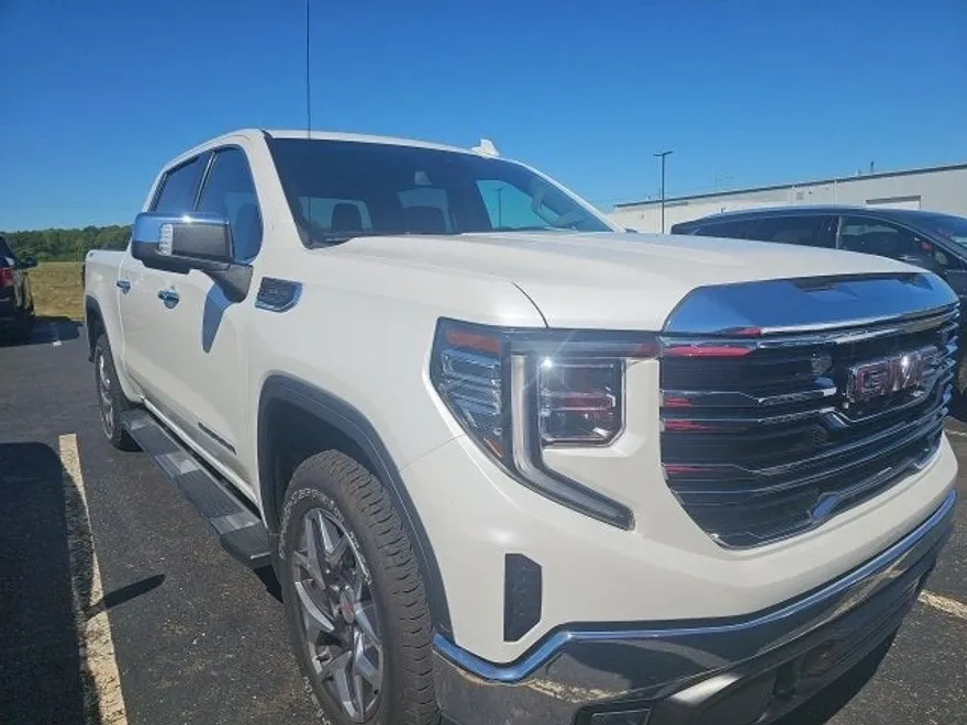 2022 Gmc Sierra 1500 SLT photo 1