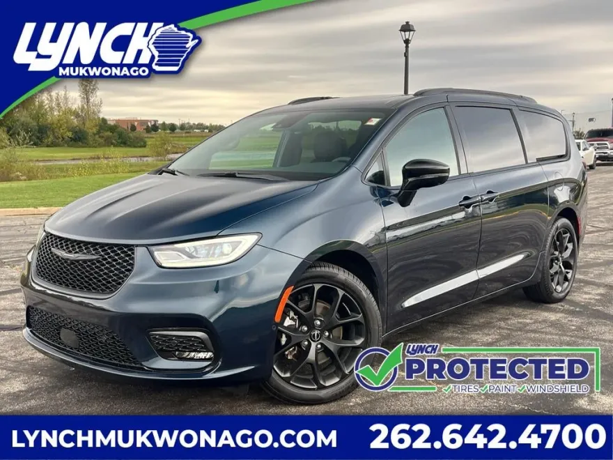 2024 Chrysler Pacifica Limited photo 1