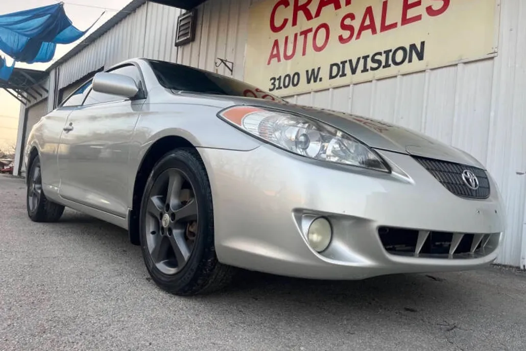 2004 Toyota Camry Solara SLE photo 1
