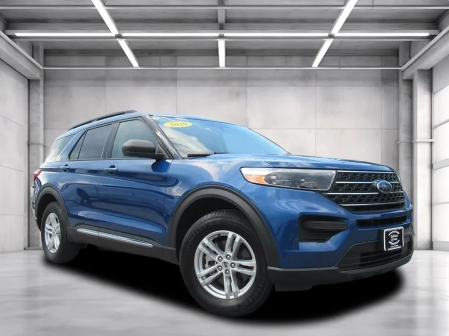 2020 Ford Explorer XLT photo 1