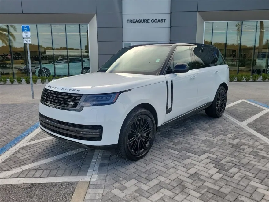 2025 Land Rover Range Rover SE photo 1